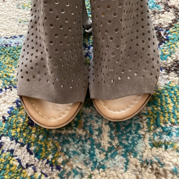 Italian Suede Polka Dot Heeled Sandals - Picture 5 of 5